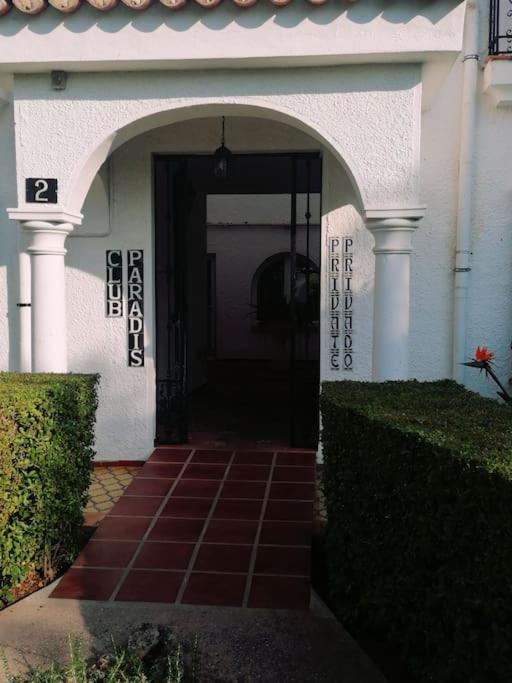 Studio Paris Apartment Estepona Exterior photo