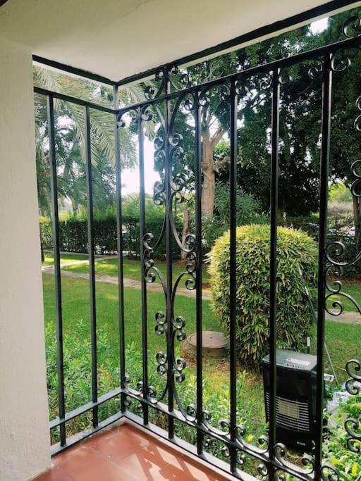 Studio Paris Apartment Estepona Exterior photo
